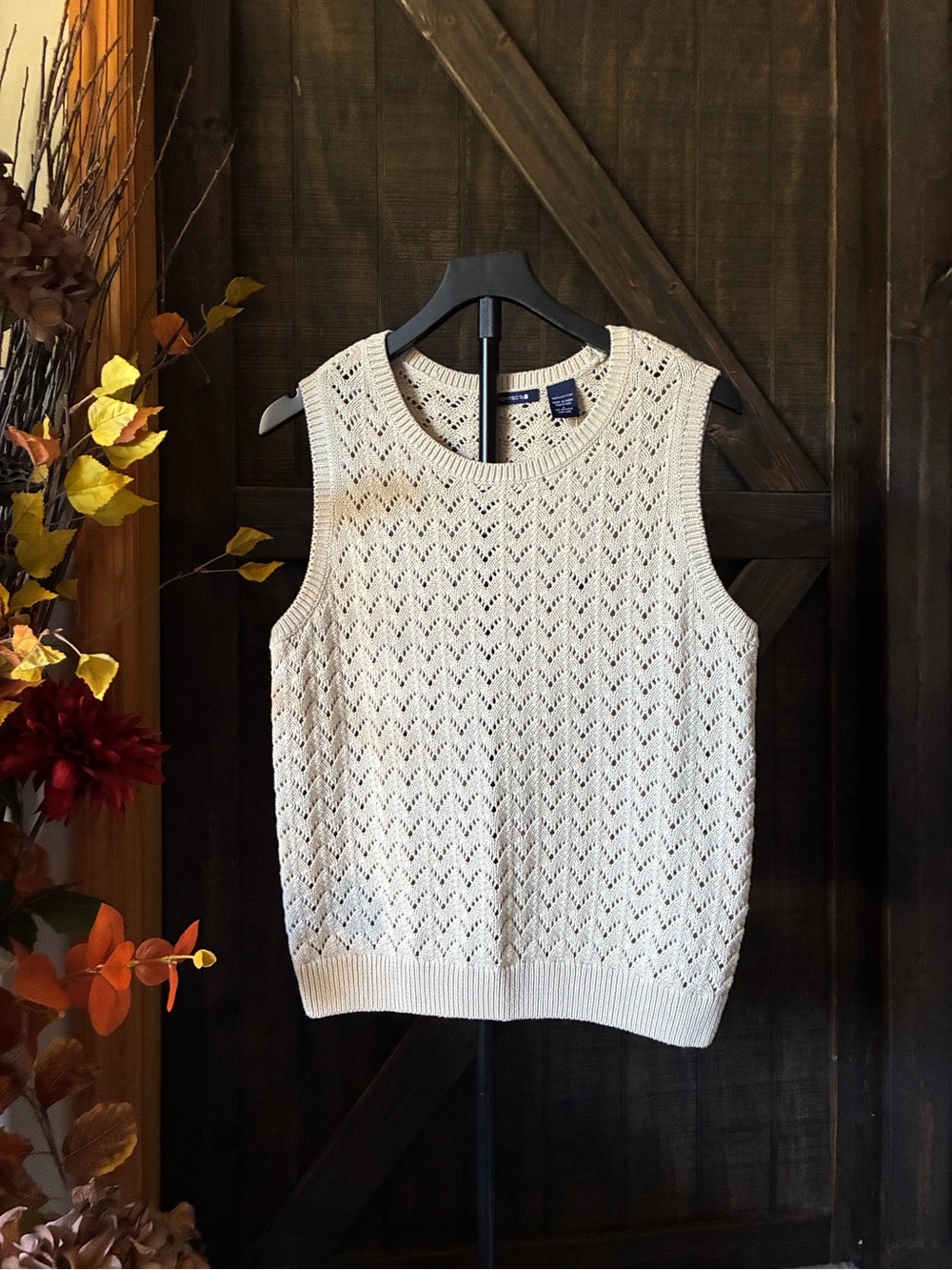 Architect Cream Openwork Knit Sleeveless Tank pit 2 pit 21 inchs
